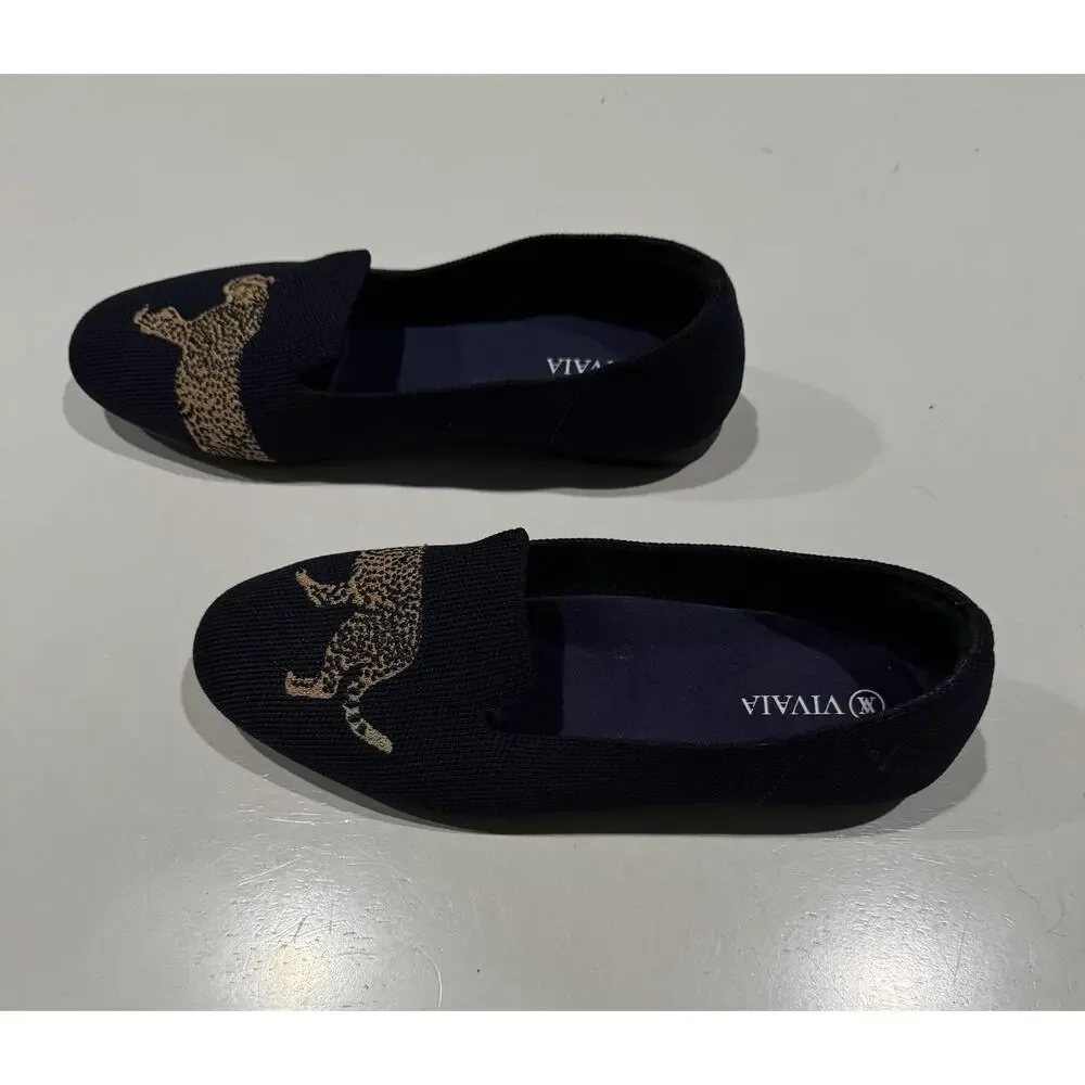 Vivaia NWOB Womens Navy Round Toe Cheetah Embroidered Audrey Flat Loafers 36.5